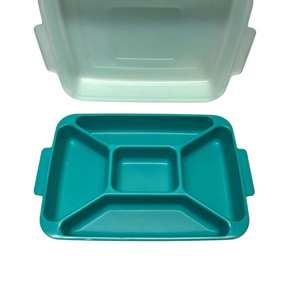 Rubbermaid Servin Saver #0833 5 Compartment Serving Container With Lid - Picture 5 of 5